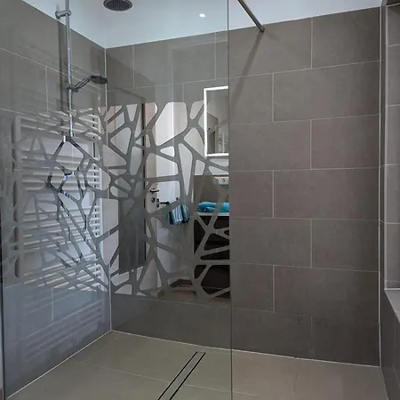 Apartment Schlosserei Weinlokal *